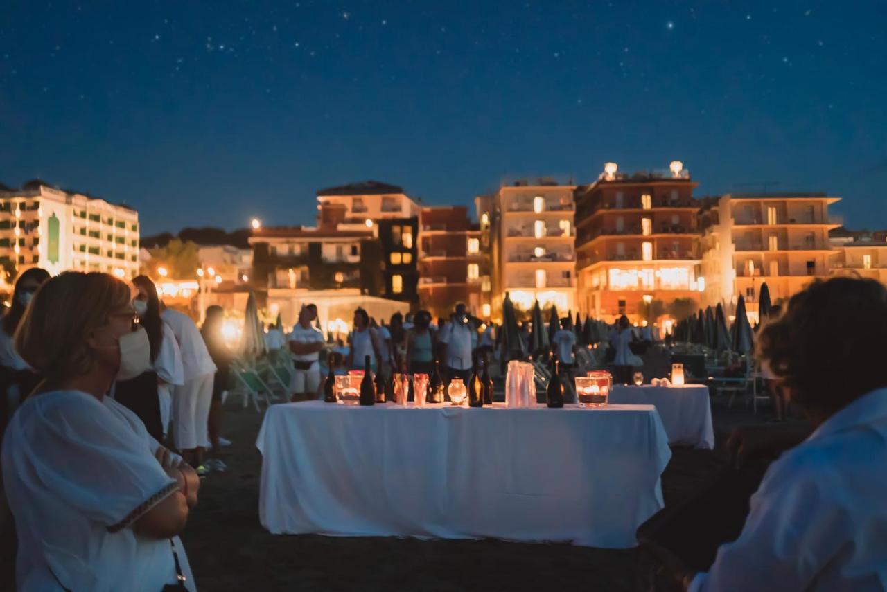 Giovanna Regina Hotel Gabicce Mare Dış mekan fotoğraf