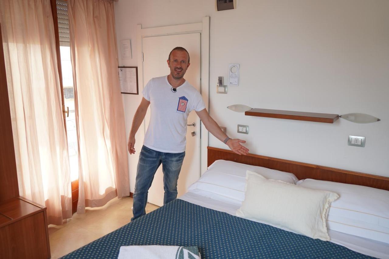 Giovanna Regina Hotel Gabicce Mare Dış mekan fotoğraf