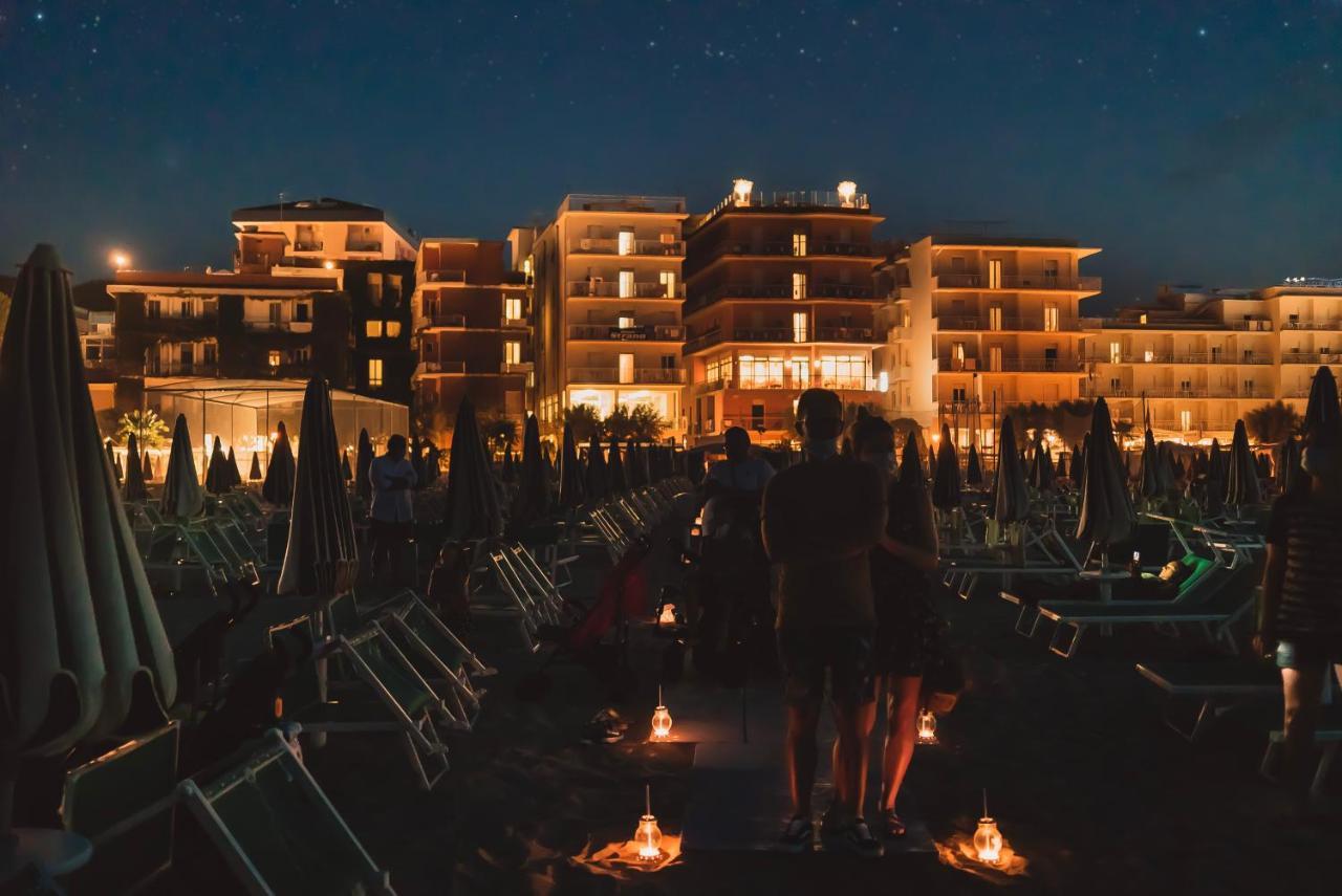 Giovanna Regina Hotel Gabicce Mare Dış mekan fotoğraf